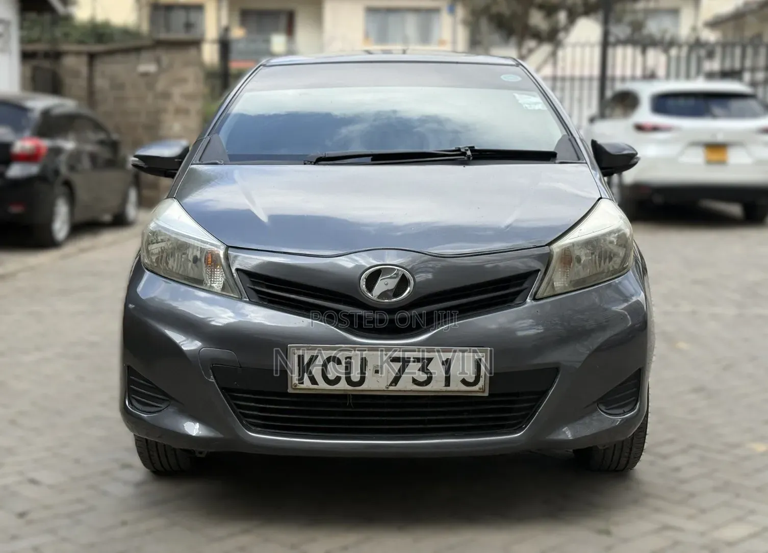 Toyota Vitz 2013 Gray