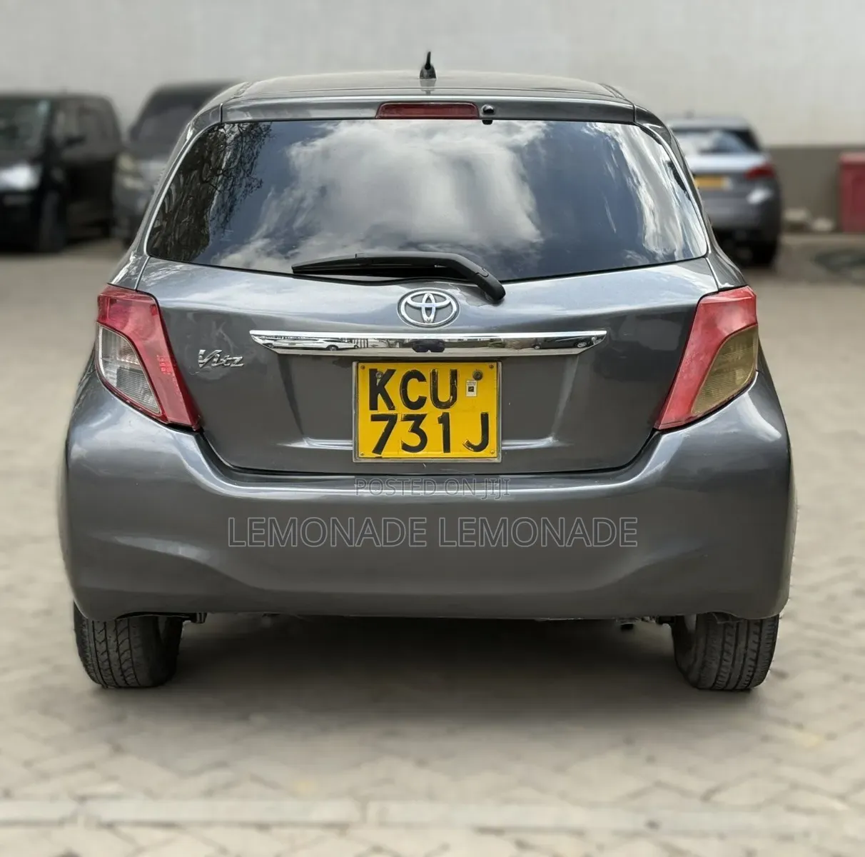 Toyota Vitz 1.0 FWD 5dr 2012 Gray