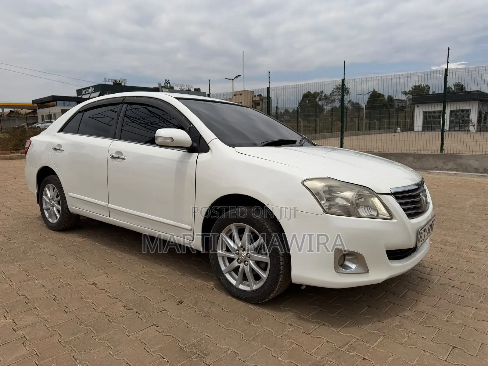 Toyota Premio 2010 White