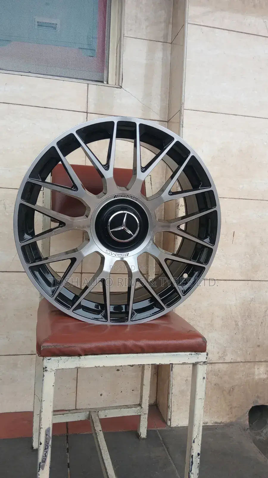 Size 18" Staggered Rims