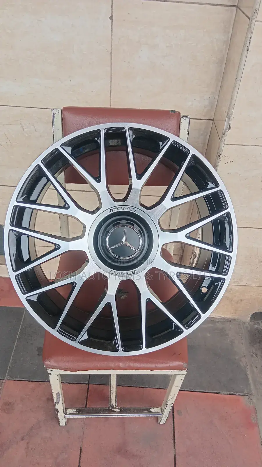 Size 18" Staggered Rims