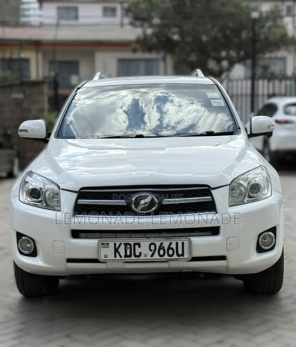 Toyota RAV4 2014 White