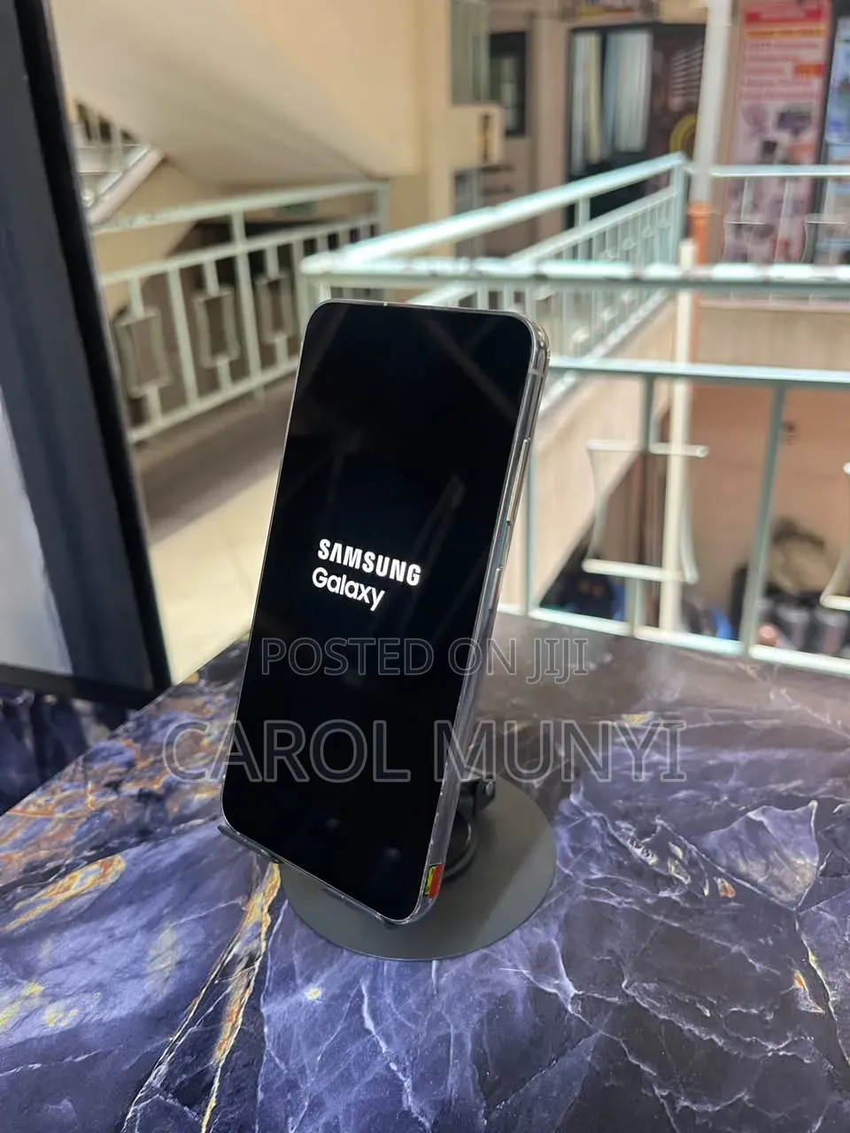 New Samsung Galaxy S22 5G 256 GB