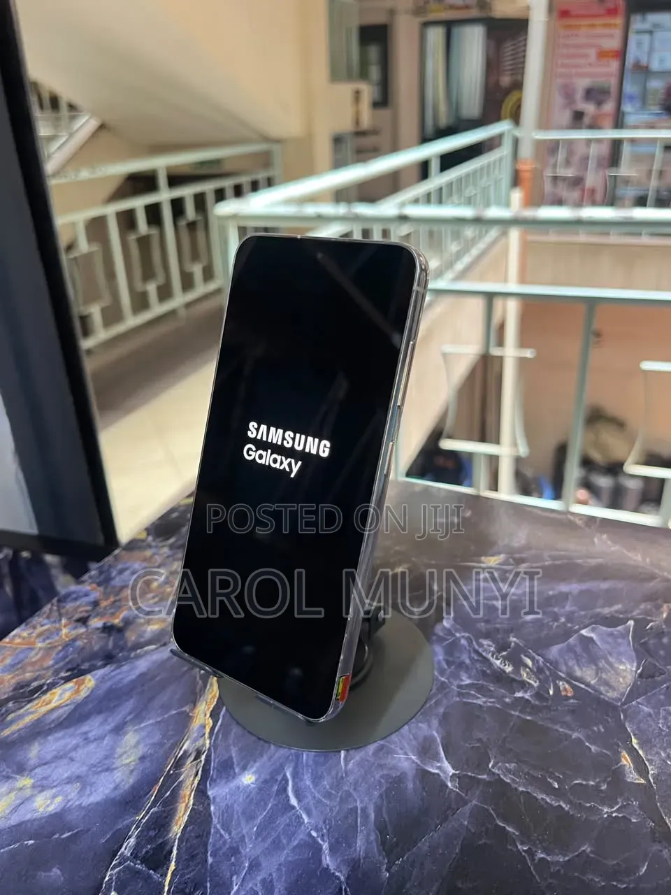 New Samsung Galaxy S22 5G 256 GB