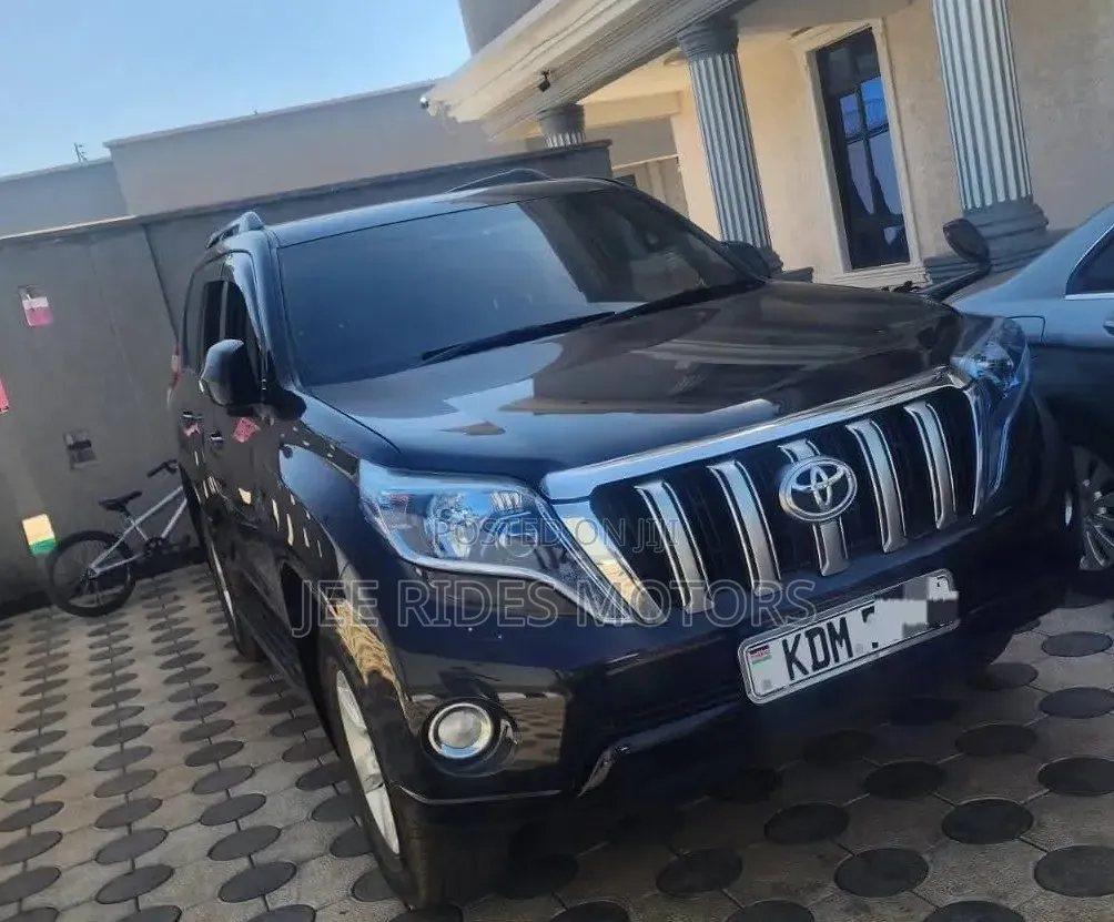 Toyota Land Cruiser Prado 2017 Blue