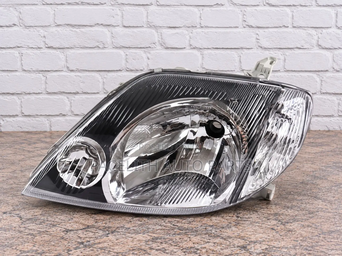 Depo Head Lamp / Light Toyota Corolla Nze Fielder 2001- 2003 Black