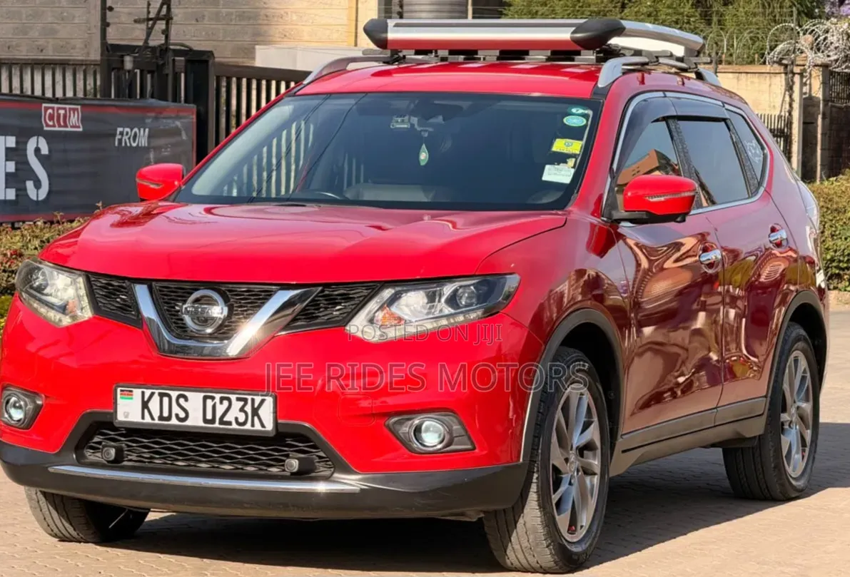 Nissan X-Trail 2017 Red