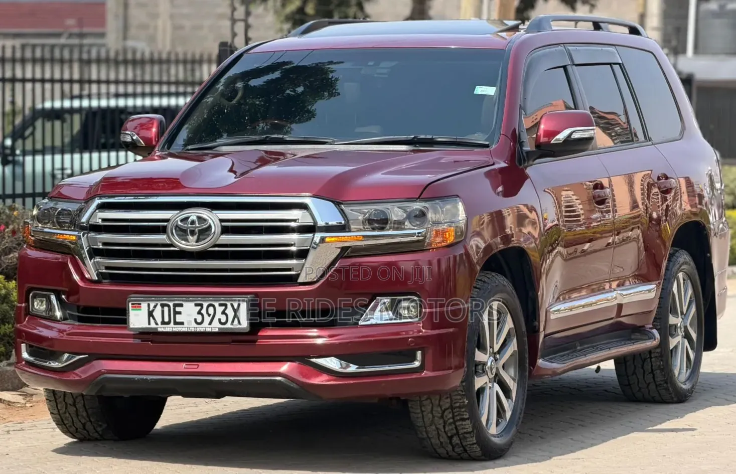 Toyota Land Cruiser 2014 Red