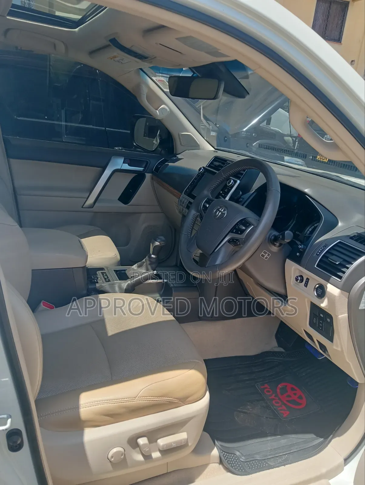 Toyota Land Cruiser Prado 2018 White