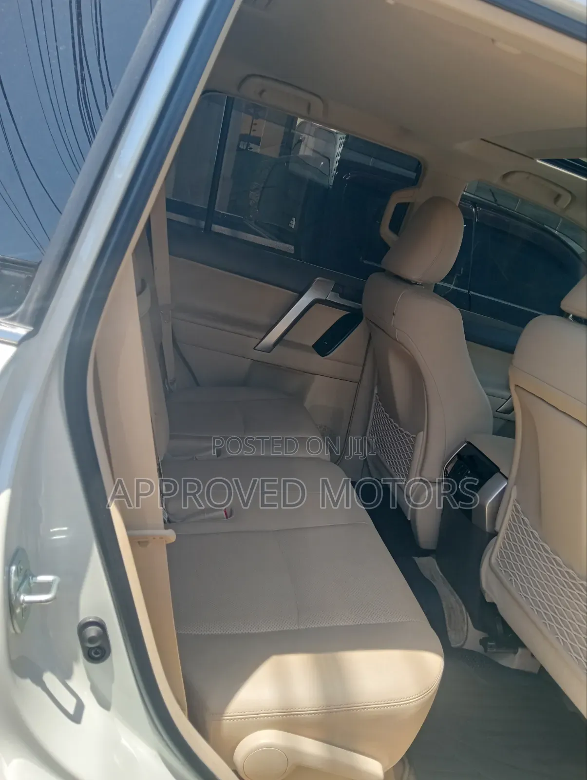 Toyota Land Cruiser Prado 2018 White