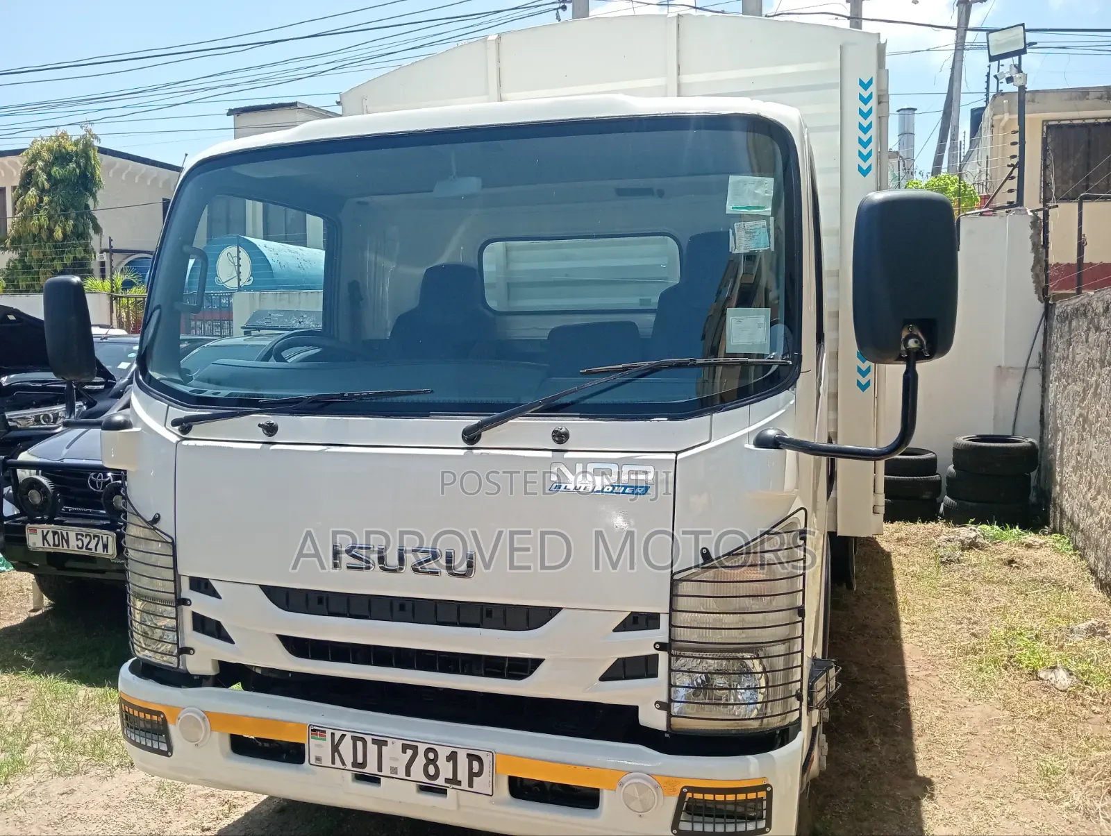 Isuzu NQR Truck 2025
