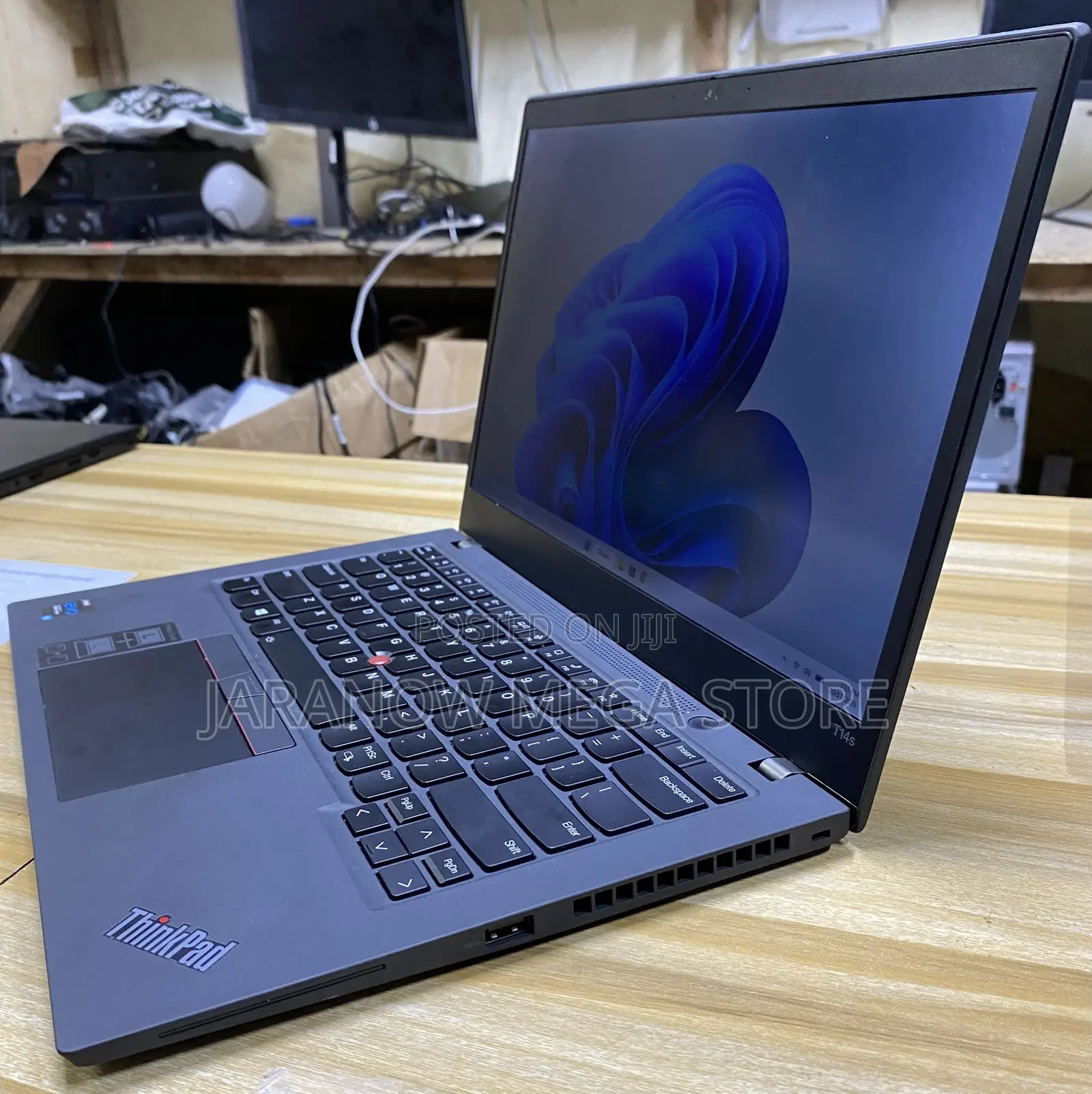 Laptop Lenovo ThinkPad T14s Gen 2 16GB Intel Core i5 SSD 256GB