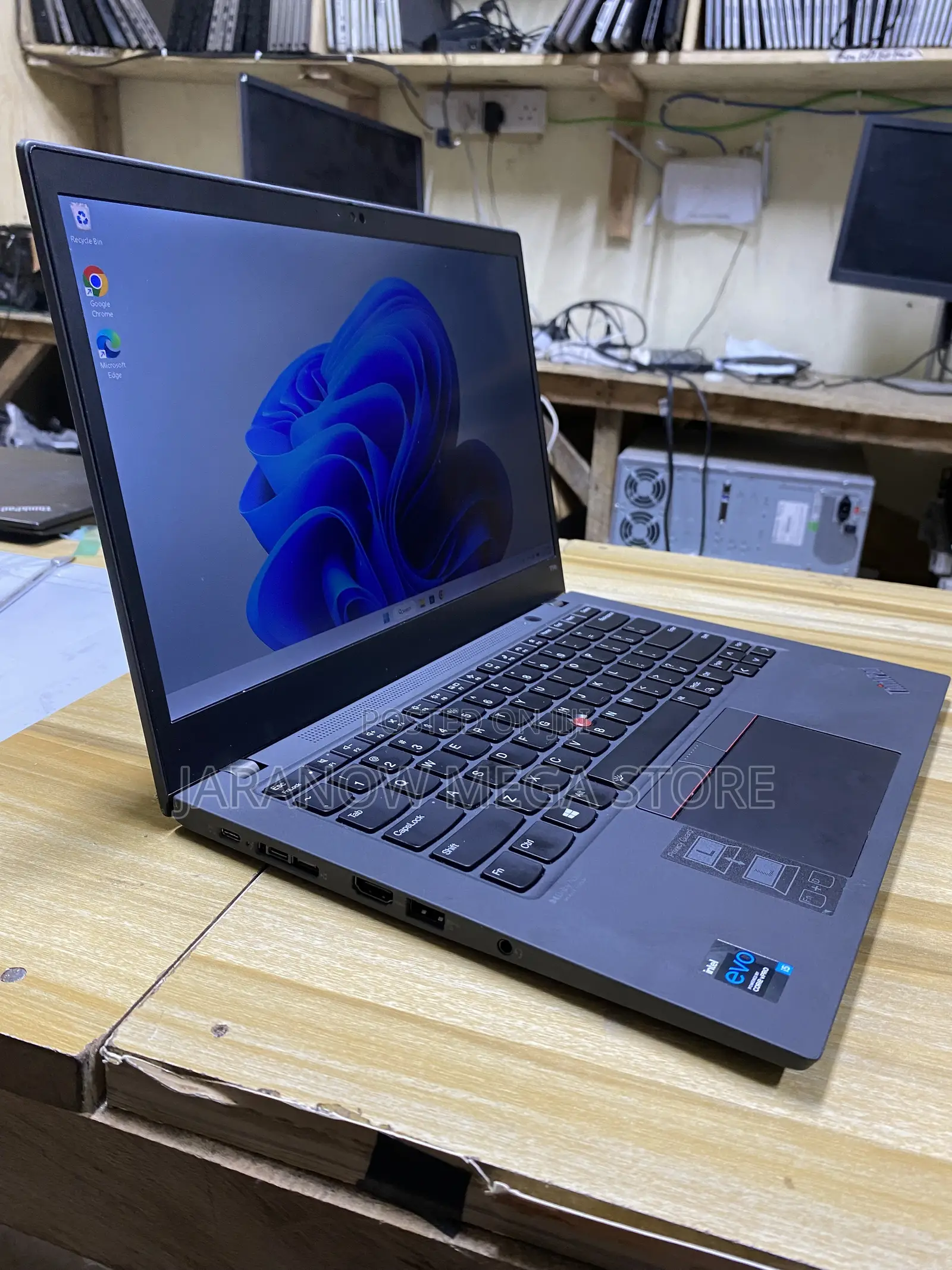 Laptop Lenovo ThinkPad T14s Gen 2 16GB Intel Core i5 SSD 256GB