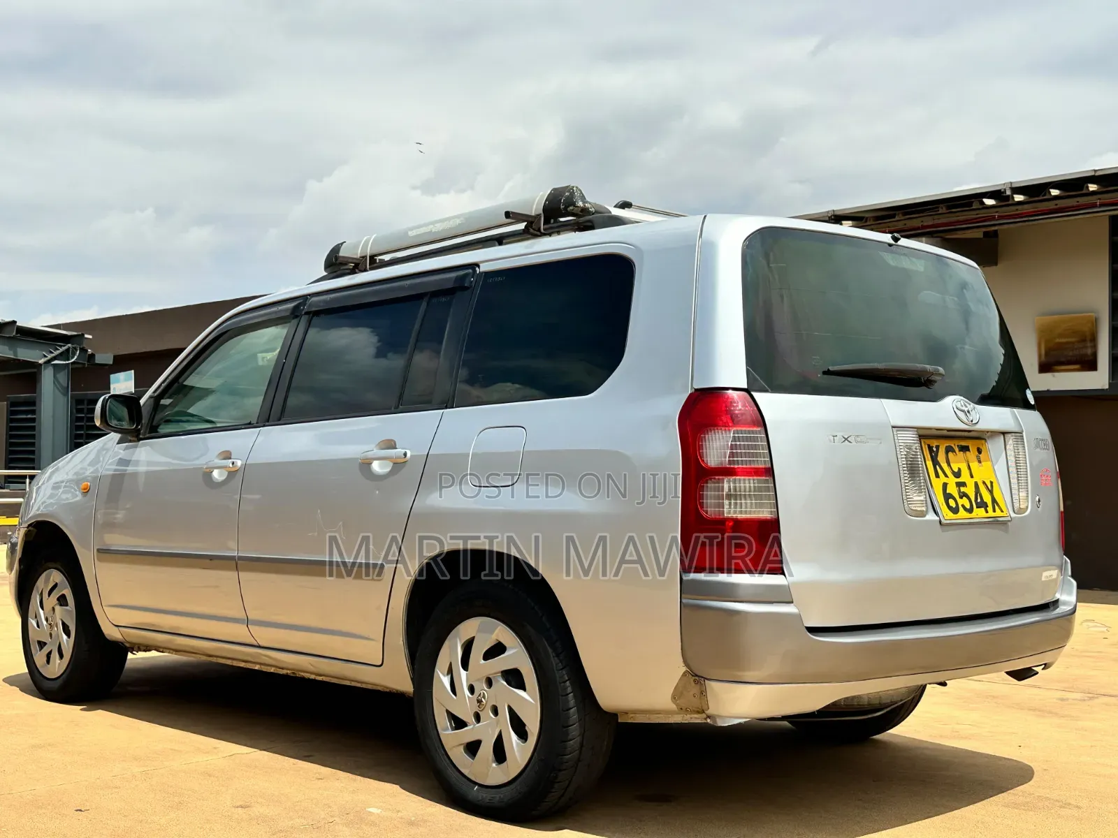 Toyota Succeed 2011 Silver
