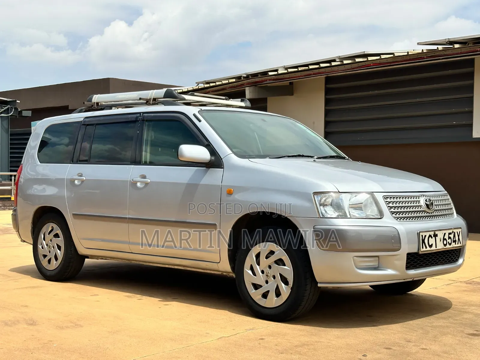 Toyota Succeed 2011 Silver