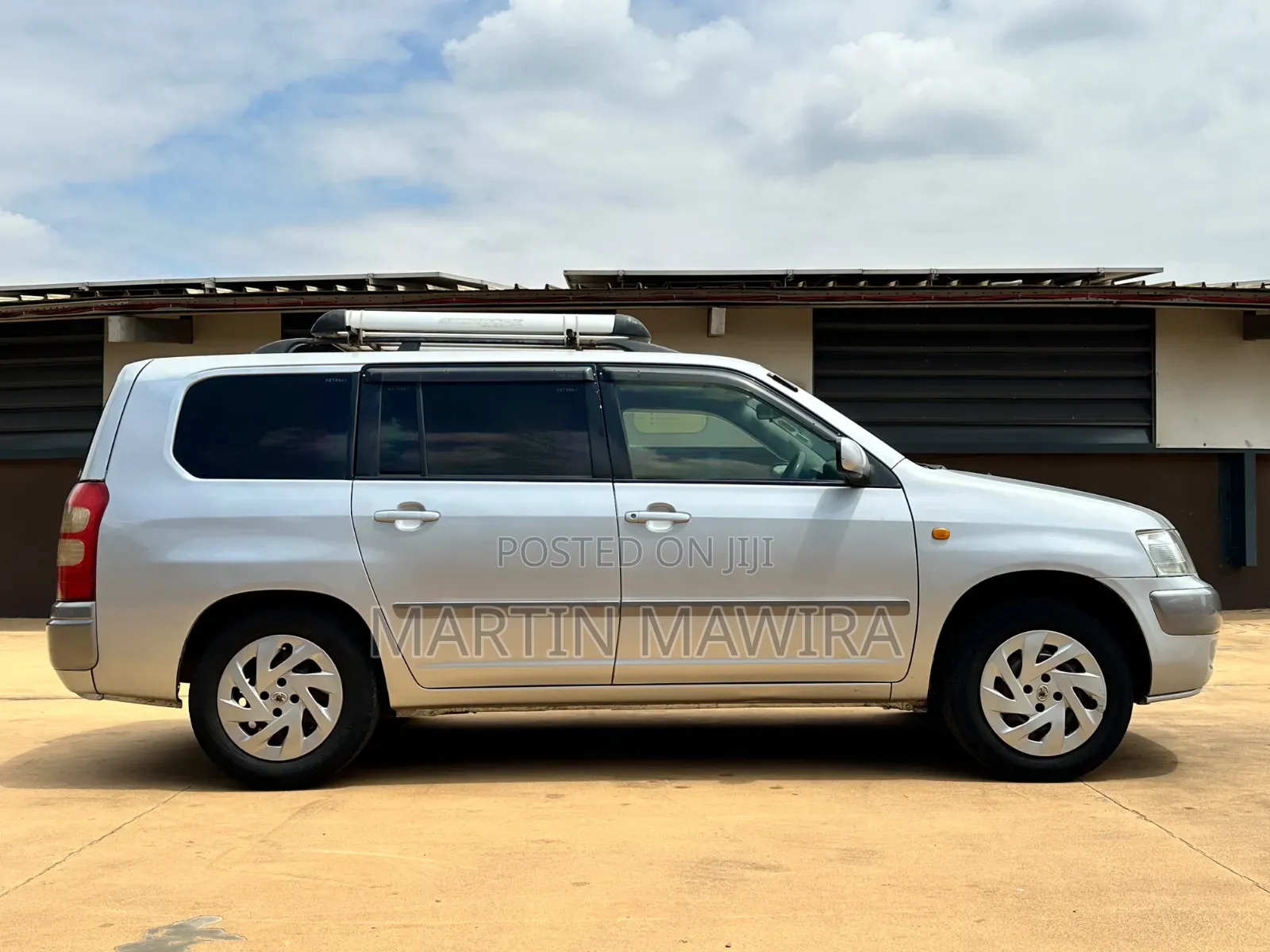 Toyota Succeed 2011 Silver