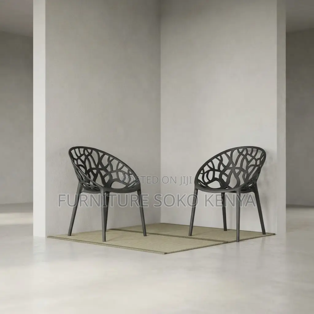 Home Chair: Indoor Outdoor Plastic Leisure Dining Chair