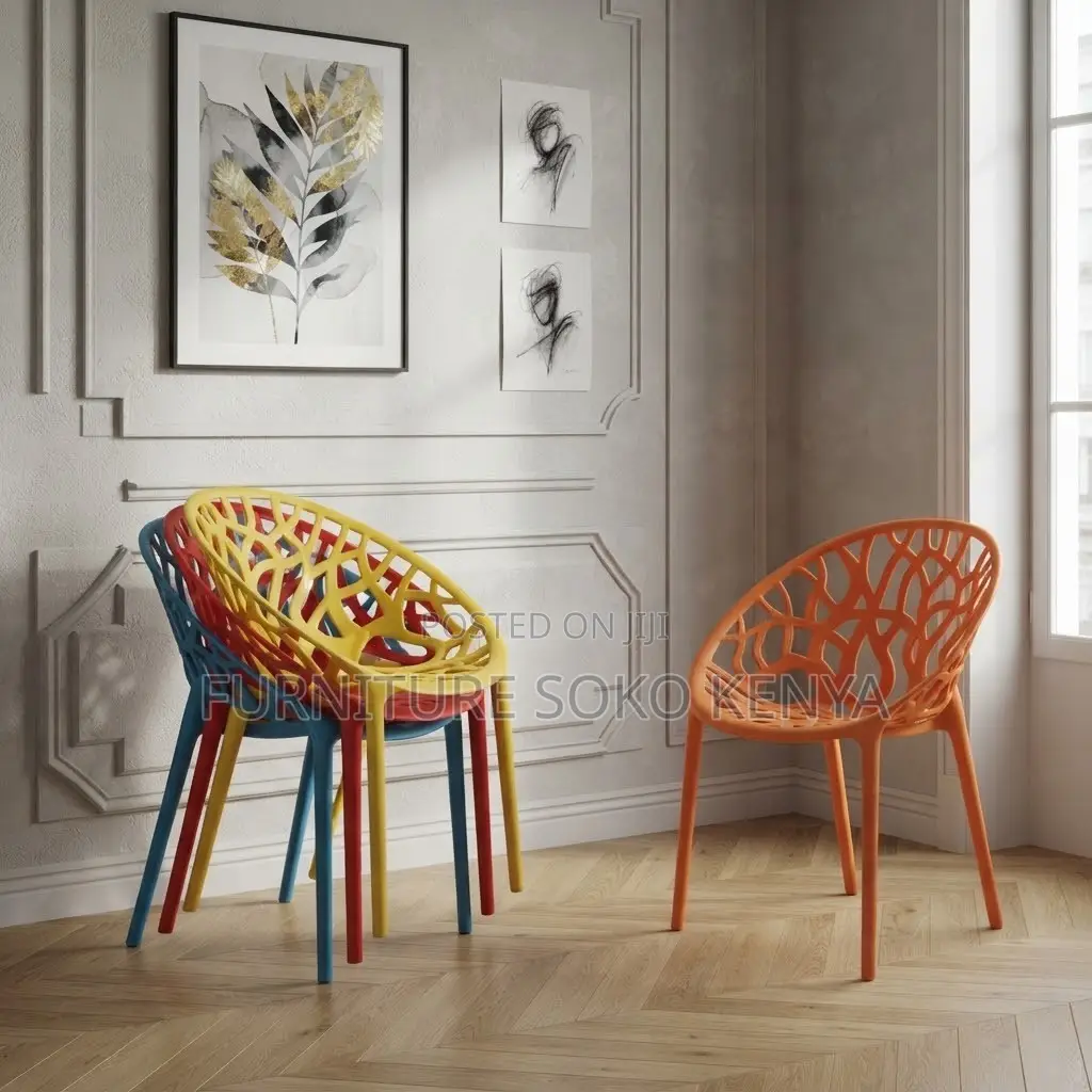 Home Chair: Indoor Outdoor Plastic Leisure Dining Chair