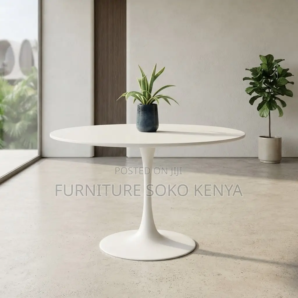 Coffee Table: Smooth White Round Office Accent Table