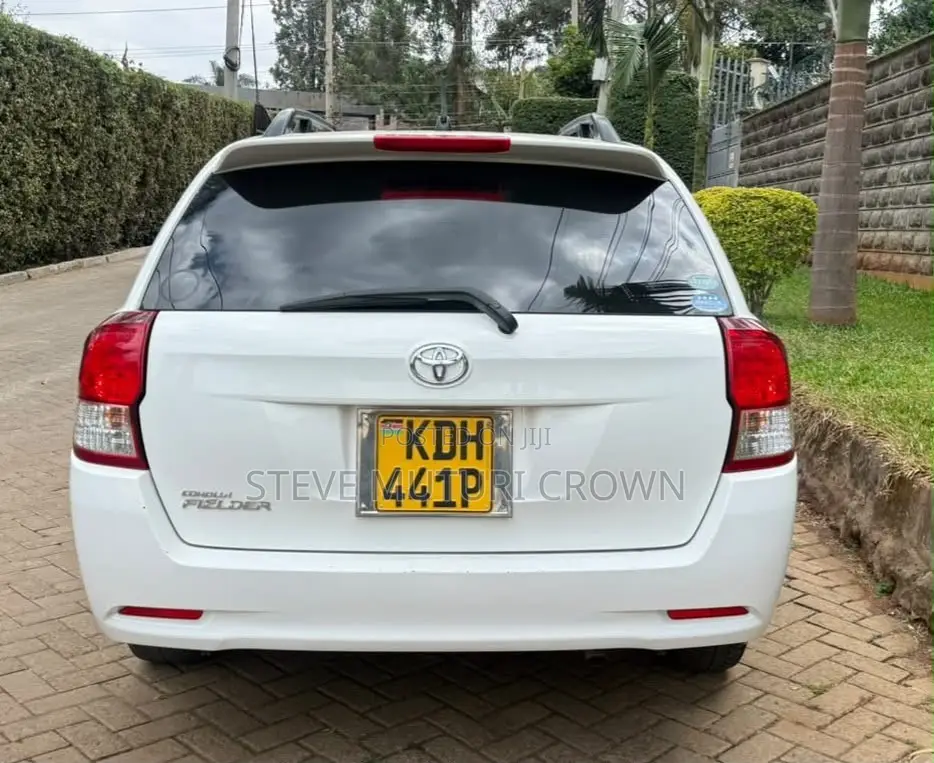 Toyota Corolla Fielder 2015 White