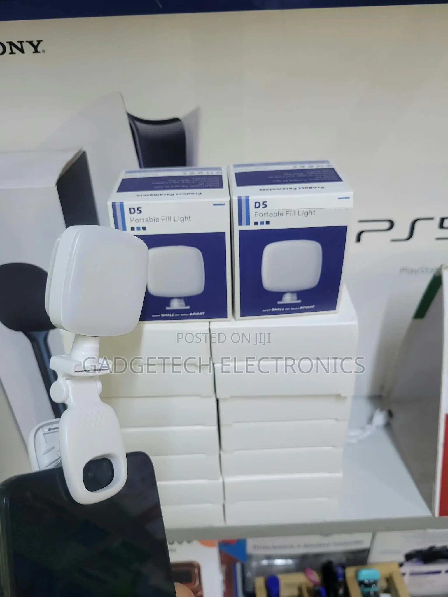 D5 Portable Fill Light
