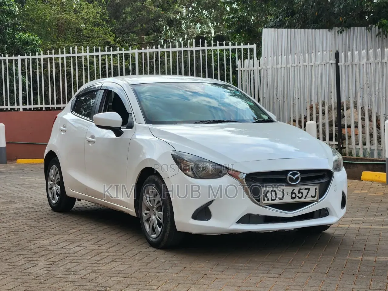 Mazda Demio 2016 Pearl
