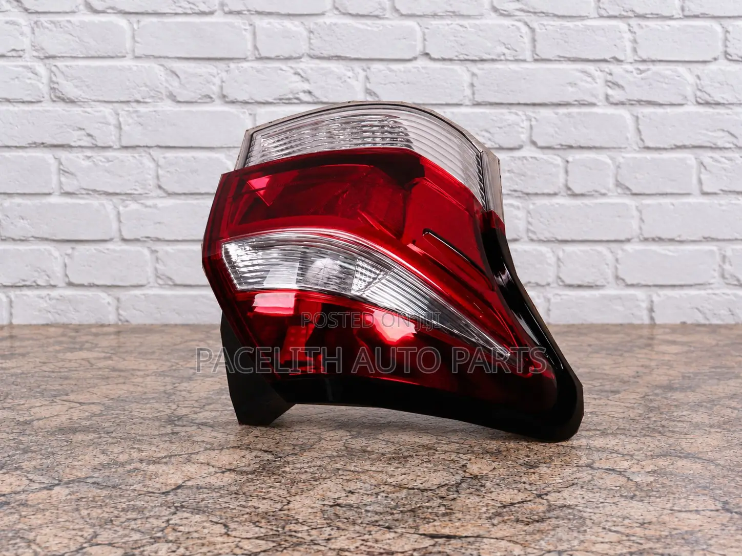 Tail Lamp / Light Toyota Axio Fielder 2015 - 2019