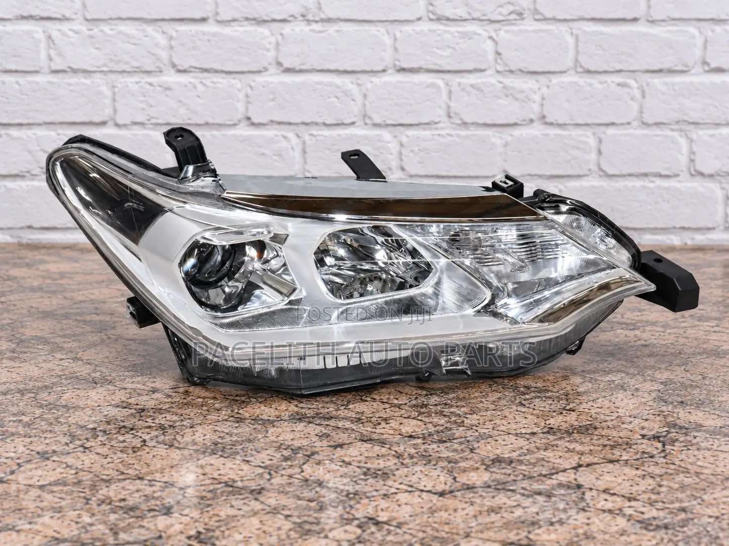 Head Lamp / Light Toyota Axio Fielder 2015 - 2019 Non Xenon