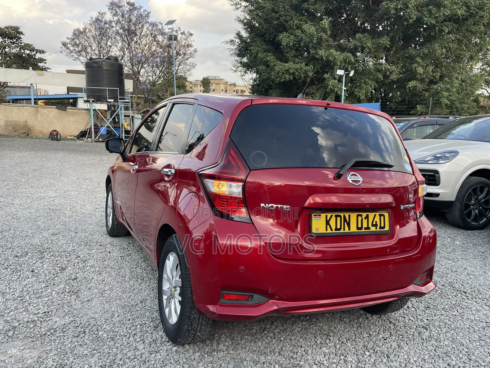 Nissan Note 1.2 Hybrid 2017 Red