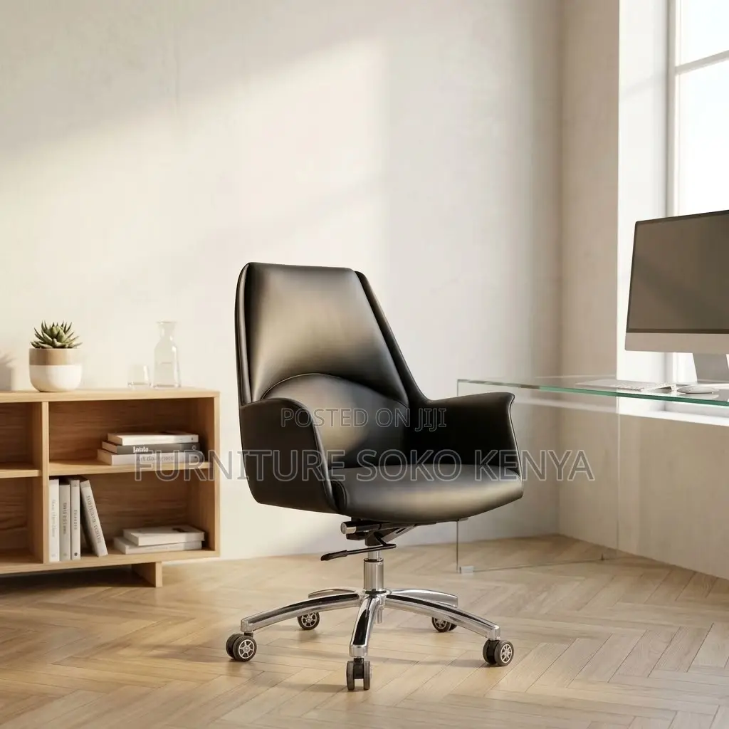 Leather Chair : Executive Leather / PU Swivel Office Chair