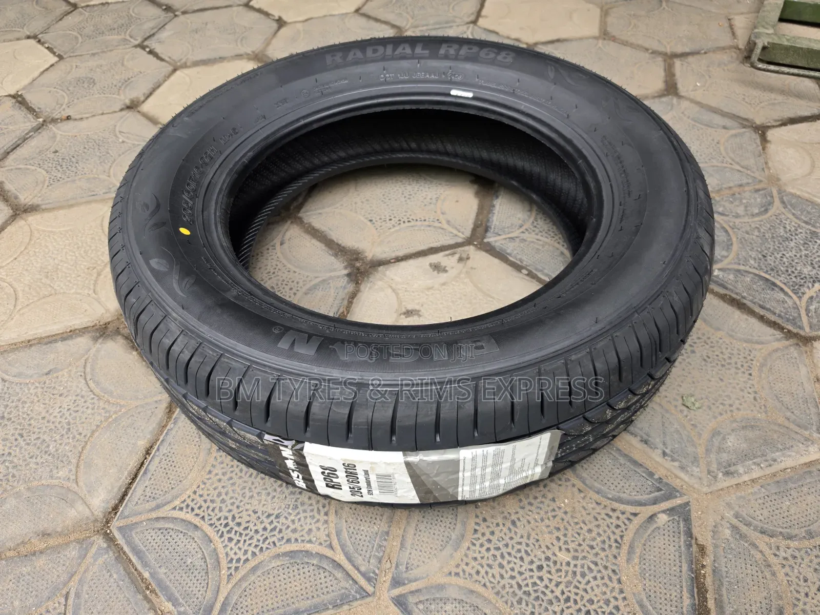 205/60 R16 Bison Tires (Highway) Rp68