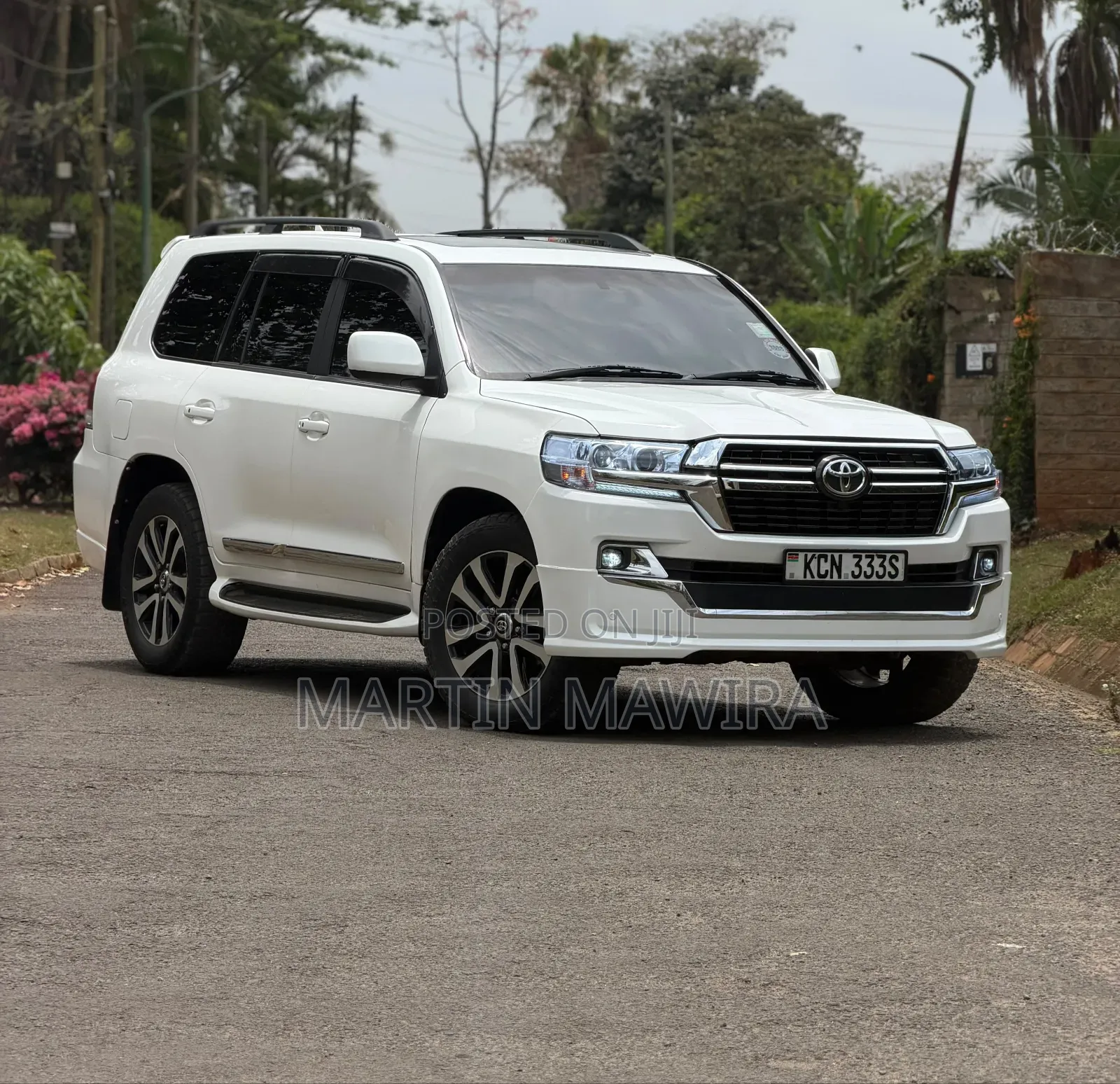 Toyota Land Cruiser Prado 2010 White