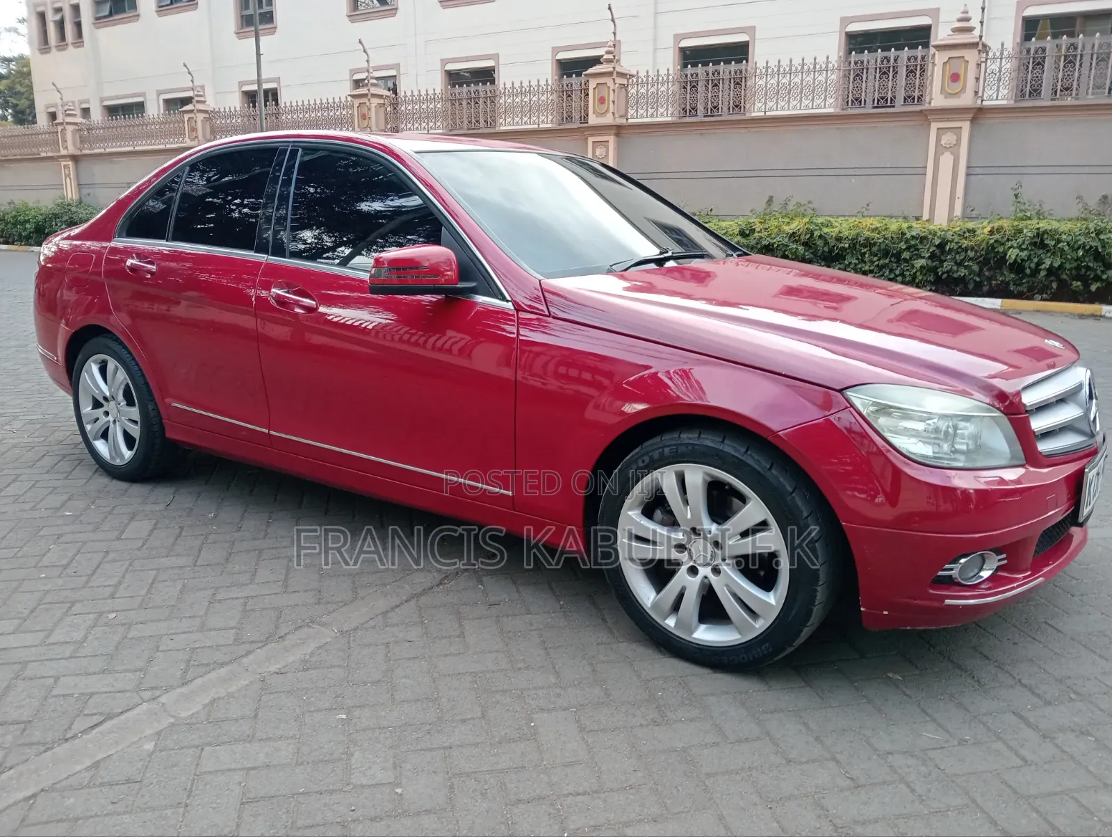 Mercedes-Benz C200 2010 Red