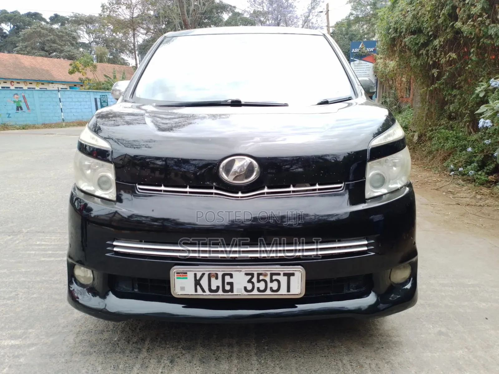 Toyota Voxy X 2WD 8-Seater 2009 Black