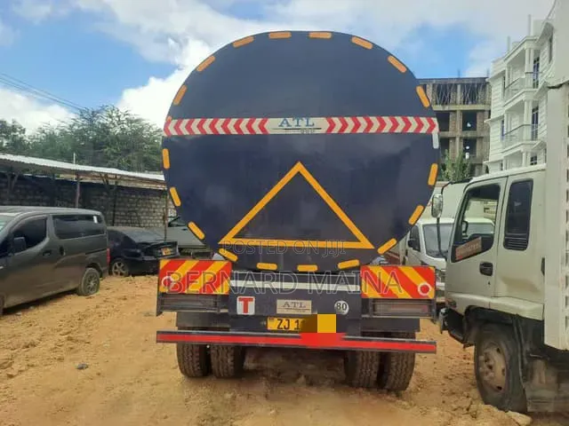 Trailer
Gooseneck