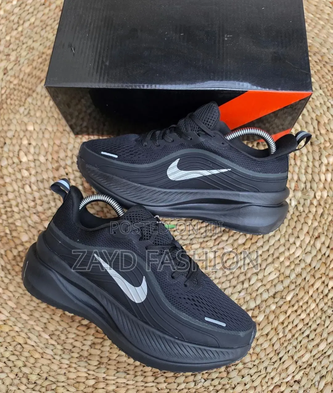 Nike Vomero Plus Triple Black