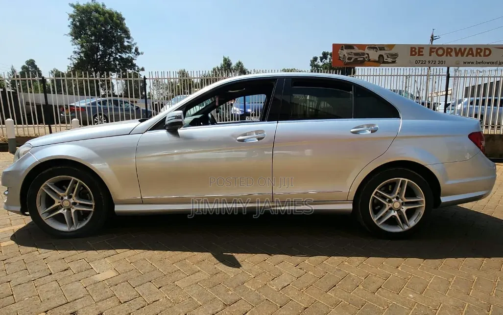 Mercedes-Benz C200 2014 Silver