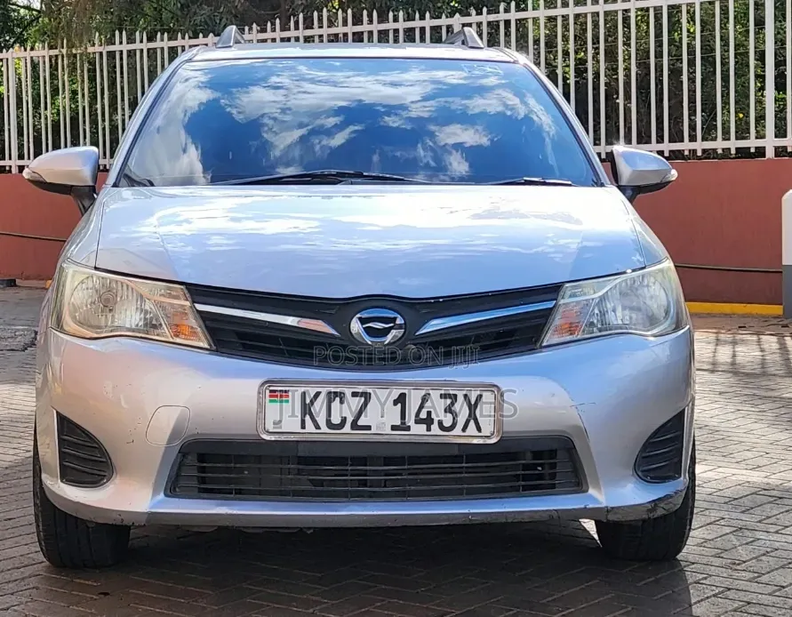 Toyota Corolla Fielder 1.5 Petrol AWD 2013 Silver