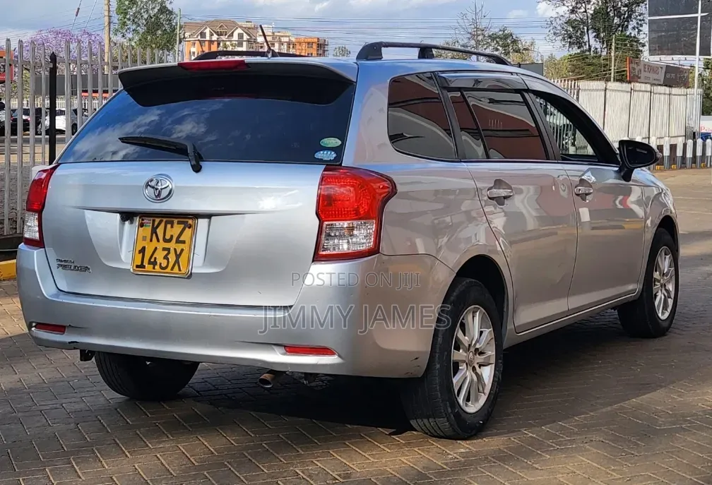 Toyota Corolla Fielder 1.5 Petrol AWD 2013 Silver