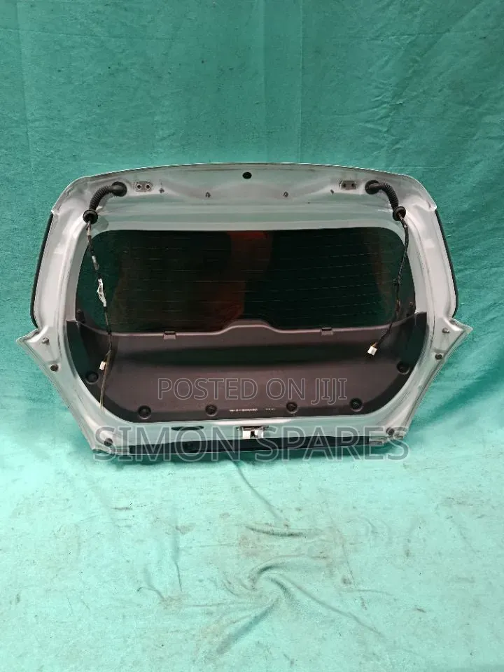 Tail GATE/boot SUZUKI SWIFT ZC72S 2010