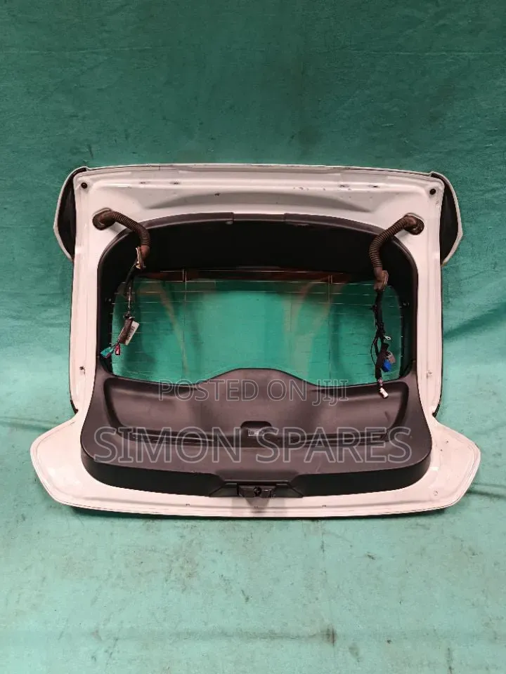 Tail GATE/boot VOLVO V40 2015