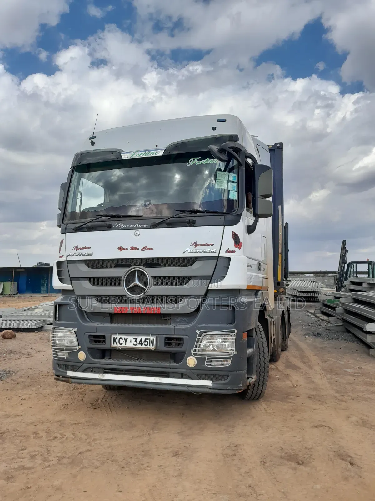 Trailers.open Top,closed body.skeleton or Flatbed.30 T.
