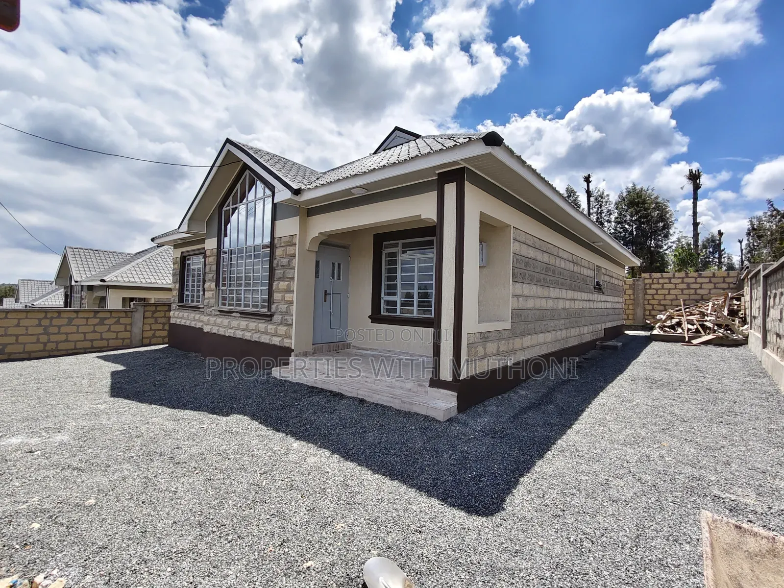 4bdrm Bungalow in Merisho for sale