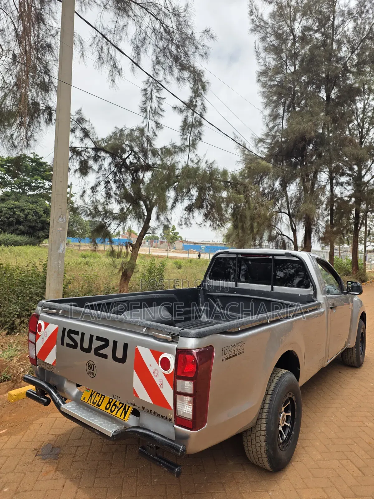 Isuzu D-MAX 2015 Silver