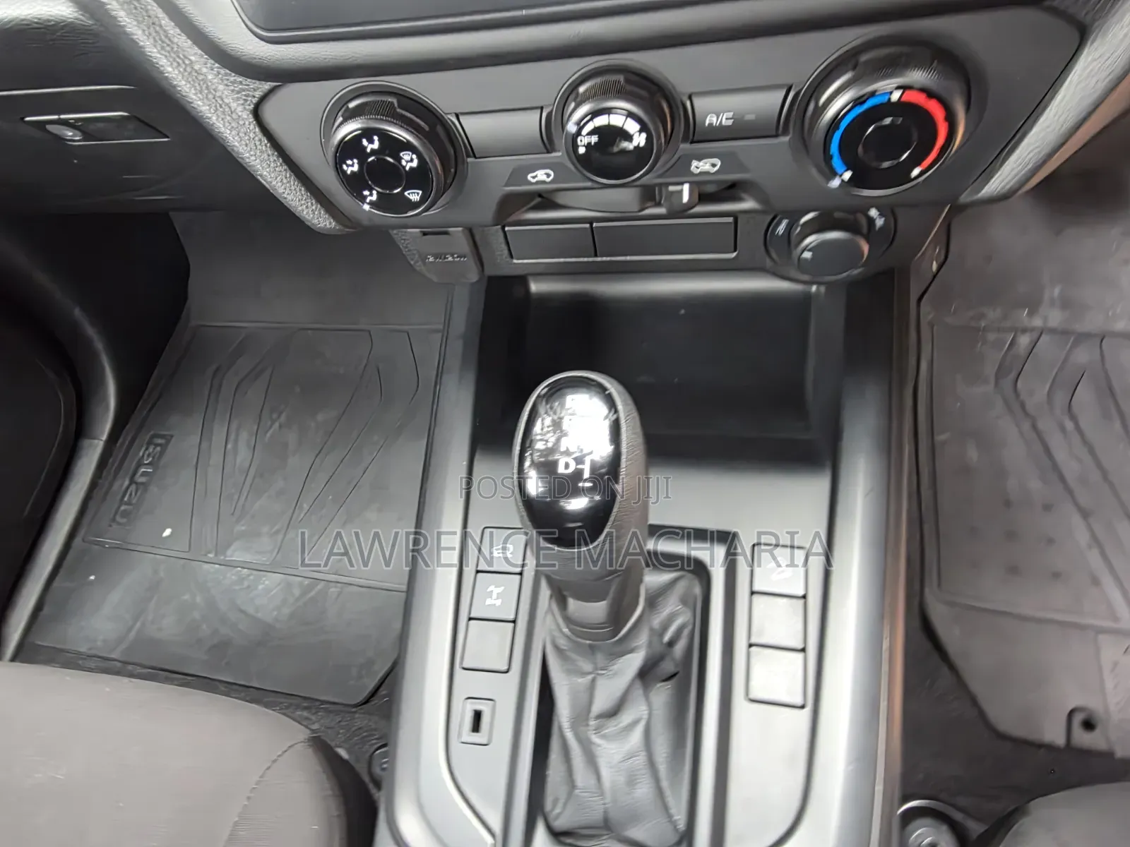 Isuzu D-MAX 2026 Silver