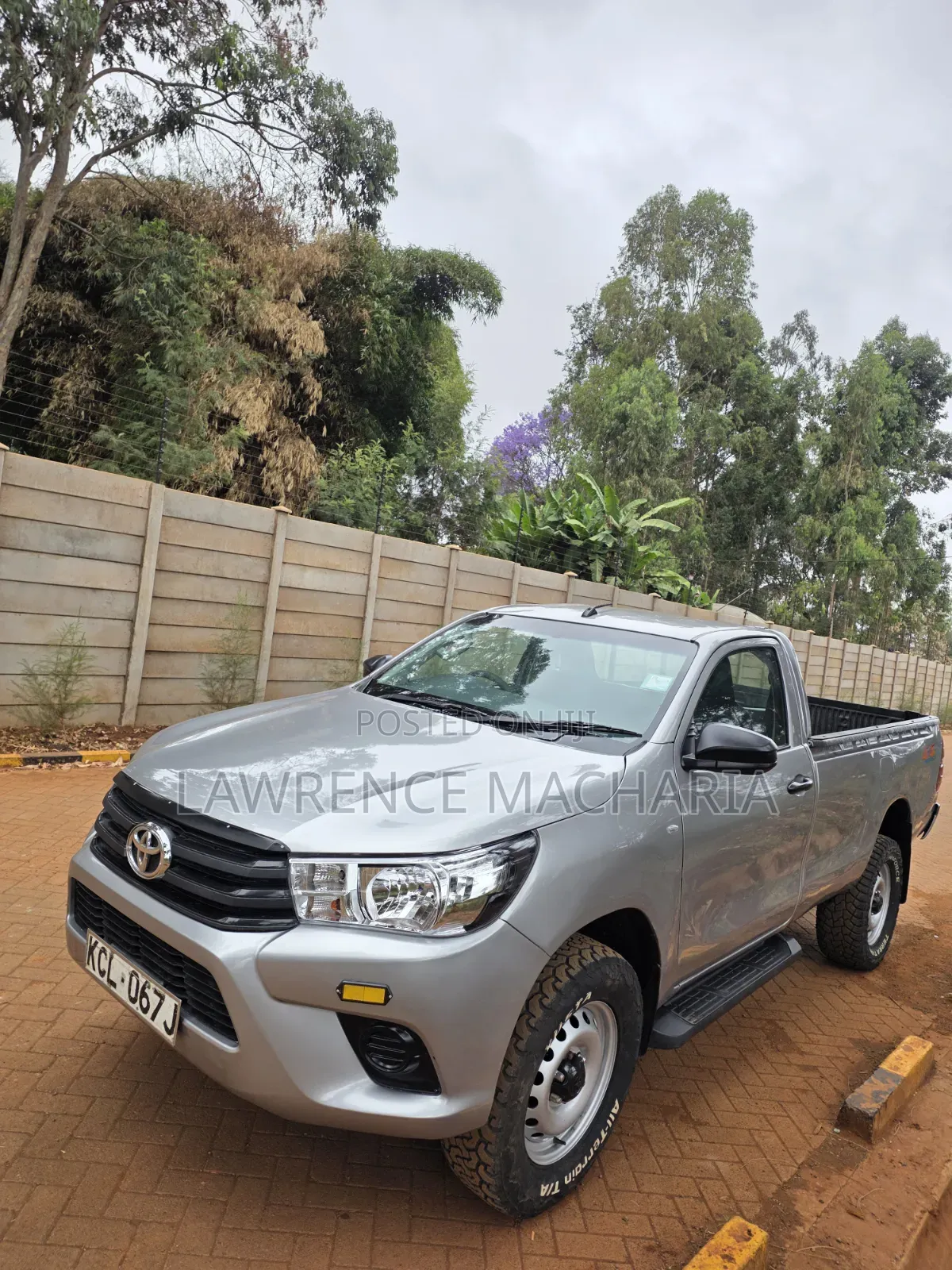 Toyota Hilux 2017 Silver