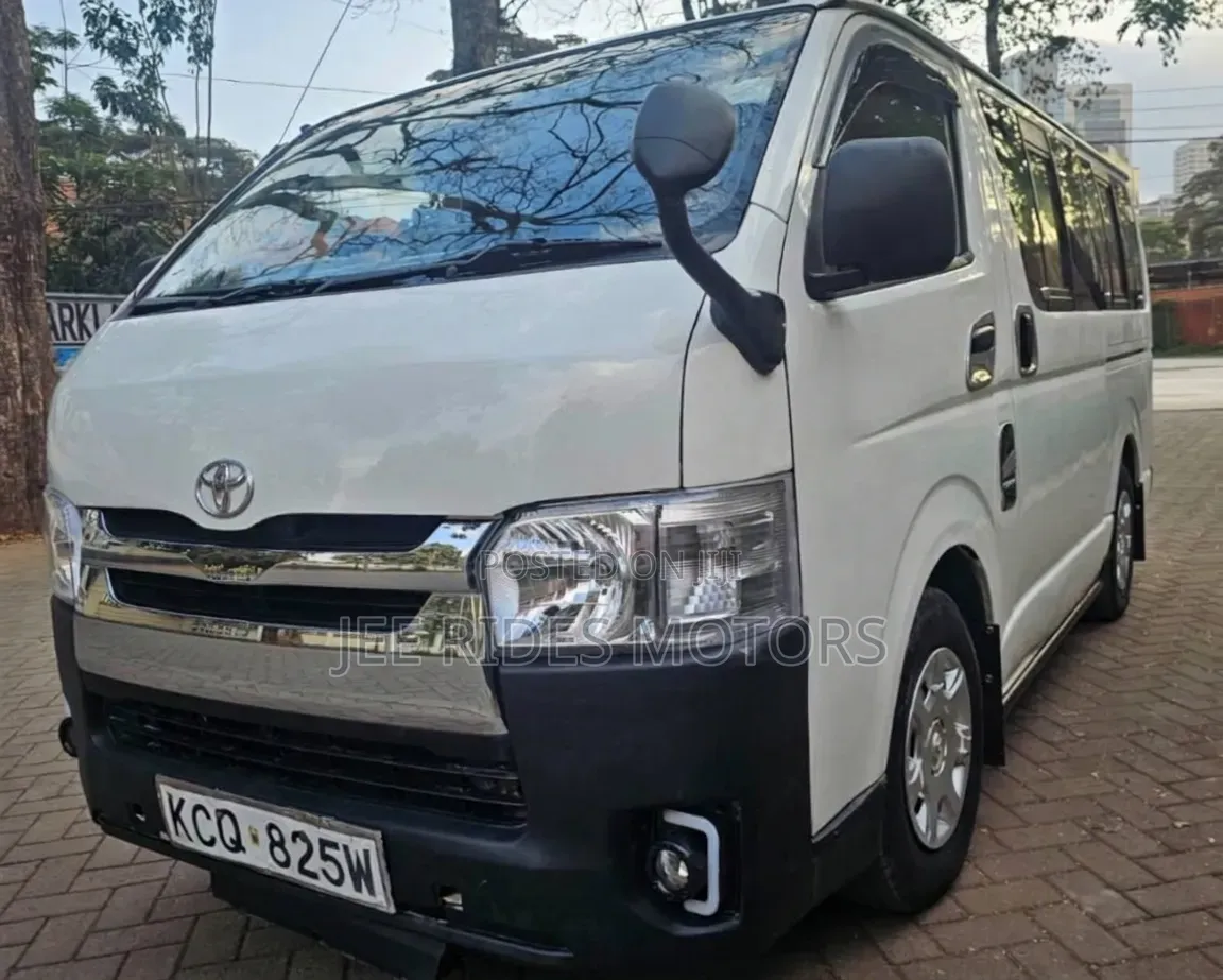 Toyota HiAce 2012 White