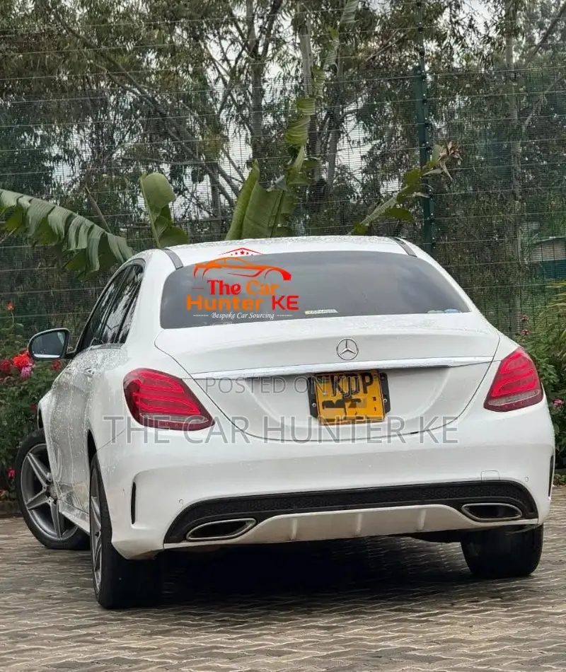 Mercedes-Benz C200 2016 White