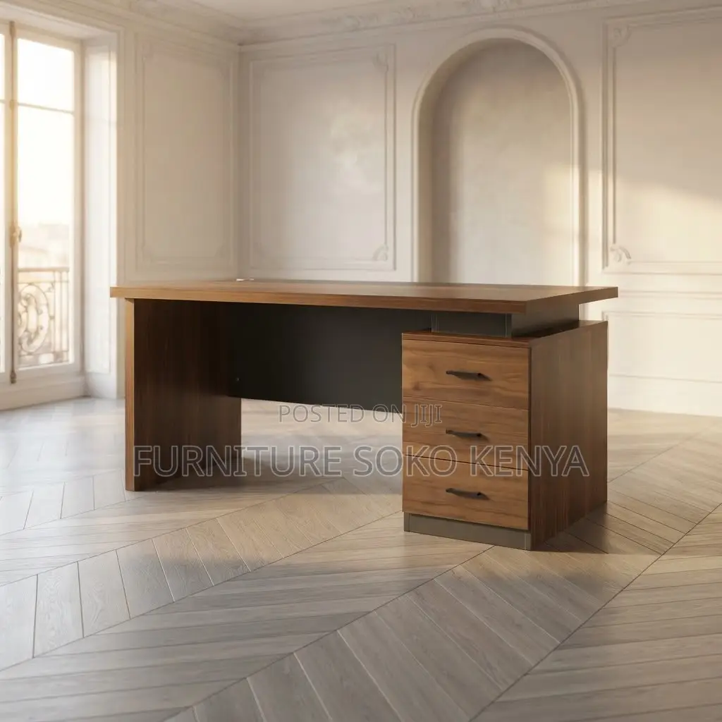Office Desk; 1.4M Imported Wooden Office Presse Desk