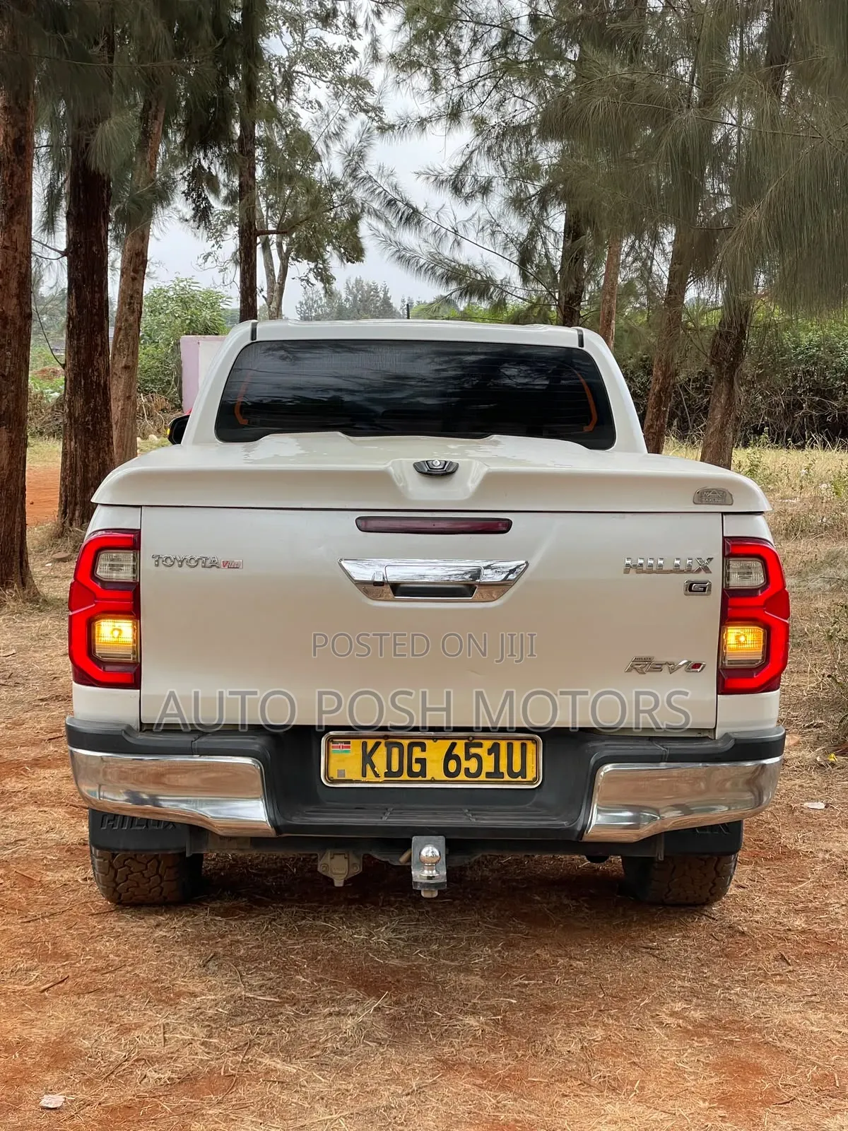 Toyota Hilux 2015 White